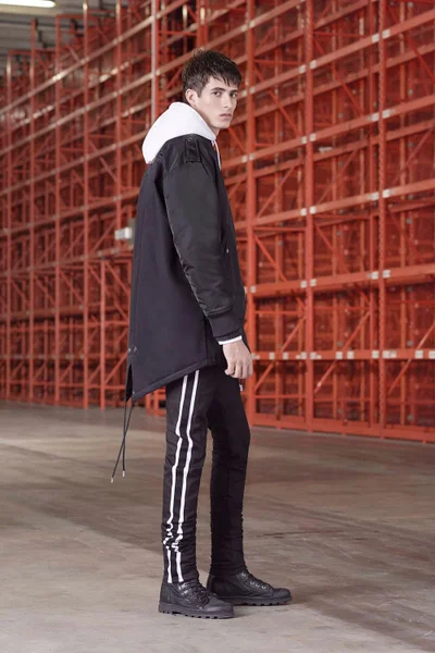 Look 12